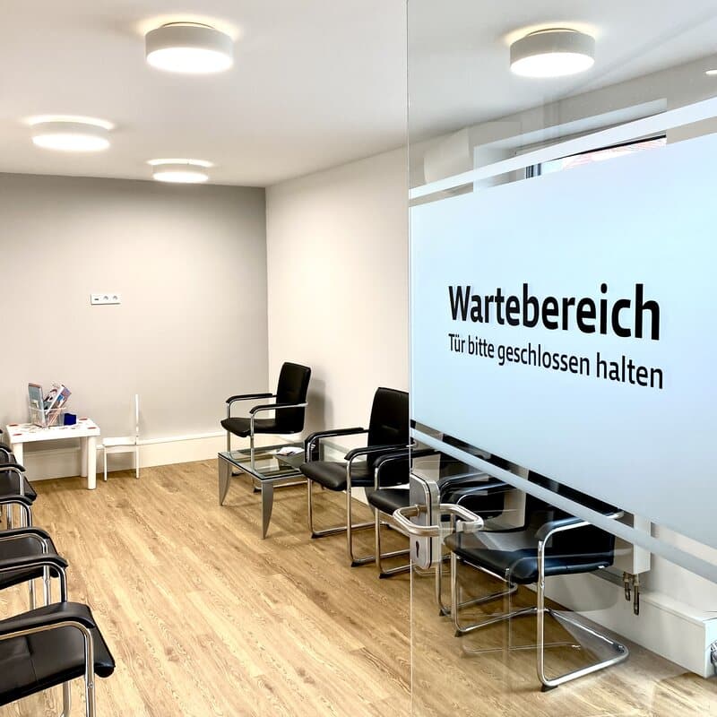 Zahnarzt Gießen - Zahnzentrum Dr. Röder und Kollegen, Wartezimmer